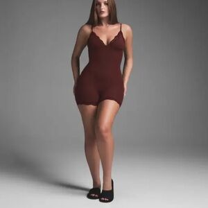 NWT Skims Fits Everybody Lace triangle Onesie new oxblood burgundy